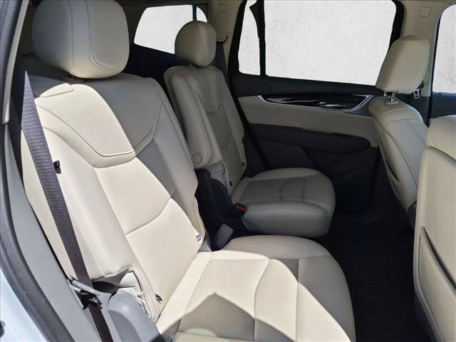 Used 2023 Cadillac XT6 Premium Luxury w/ Technology Package AWD/4WD image 23