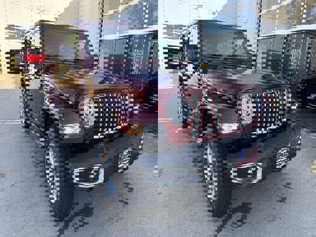 Used 2021 Jeep Wrangler Unlimited Sahara w/ Cold Weather Group image 6