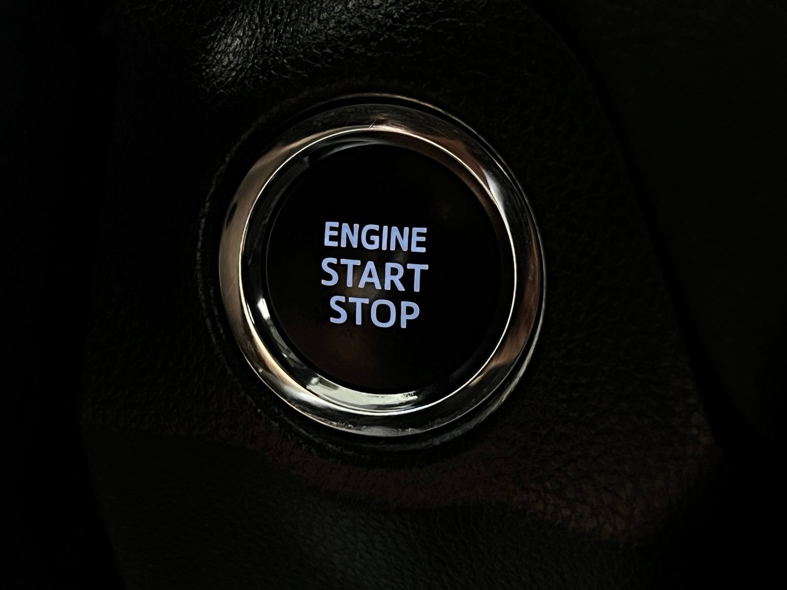Certified 2025 Toyota RAV4 XLE FWD image 20