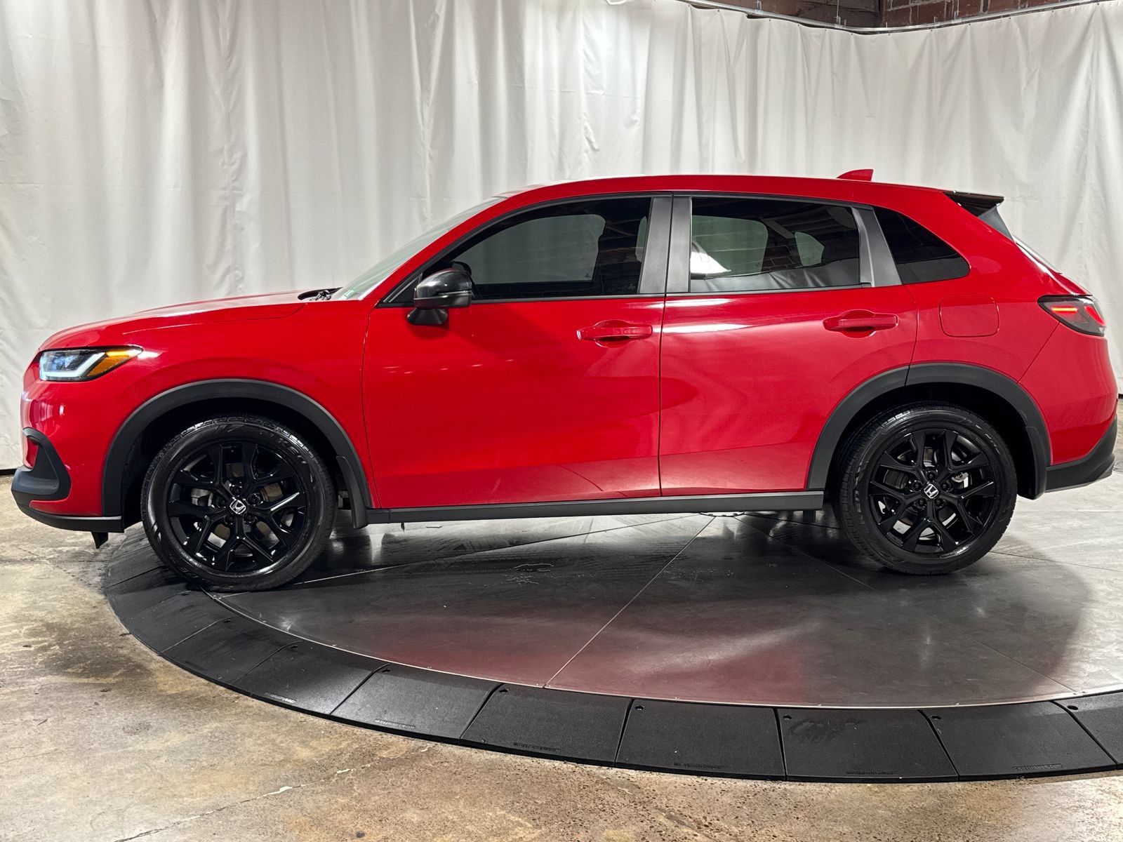 Used 2023 Honda HR-V Sport image 31