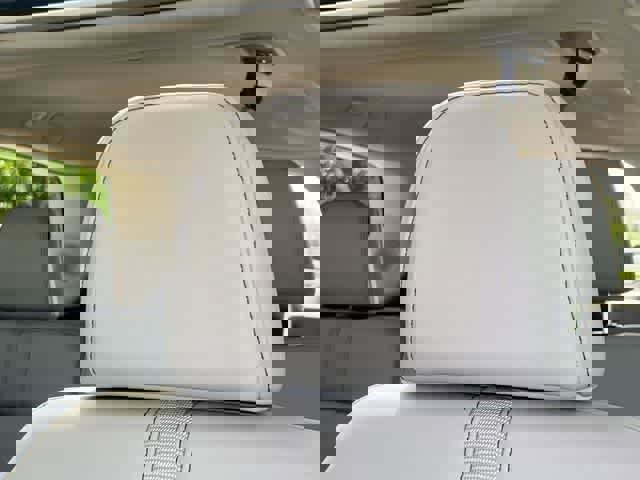 Used 2025 Honda Pilot Touring image 25