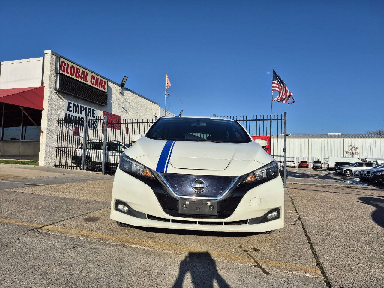 Used 2019 Nissan Leaf SV FWD image 3