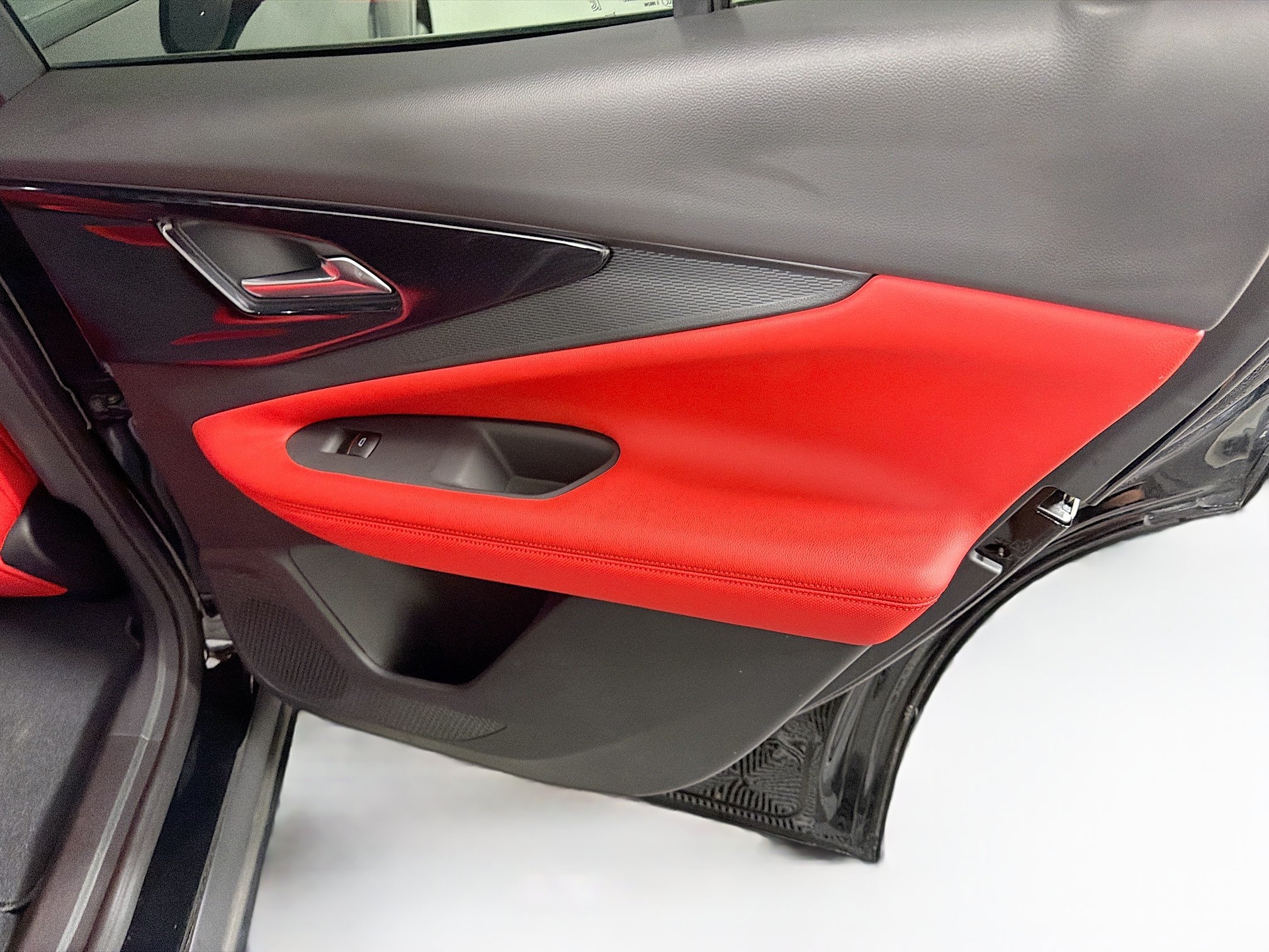 Used 2024 Chevrolet Blazer EV RS AWD/4WD image 30