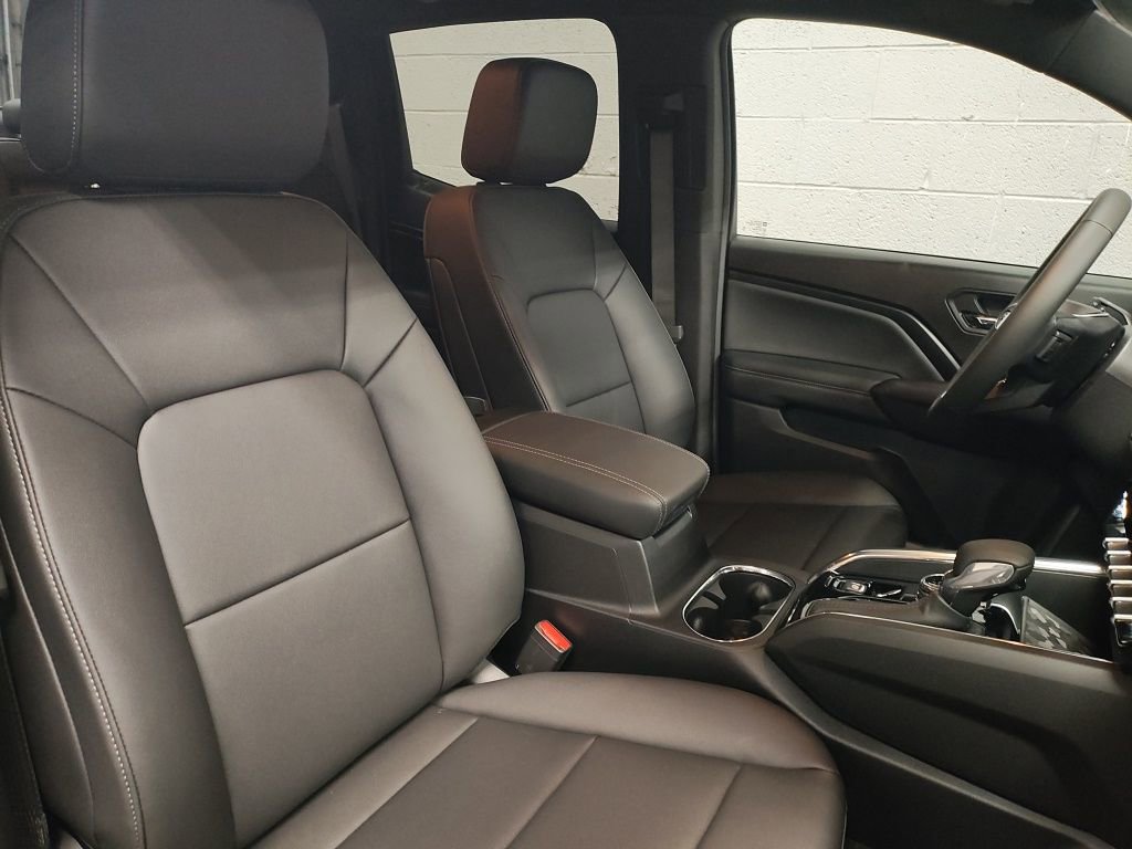 New 2026 GMC Canyon Elevation w/ Convenience Package image 9