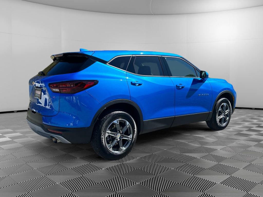 Used 2025 Chevrolet Blazer LT image 7