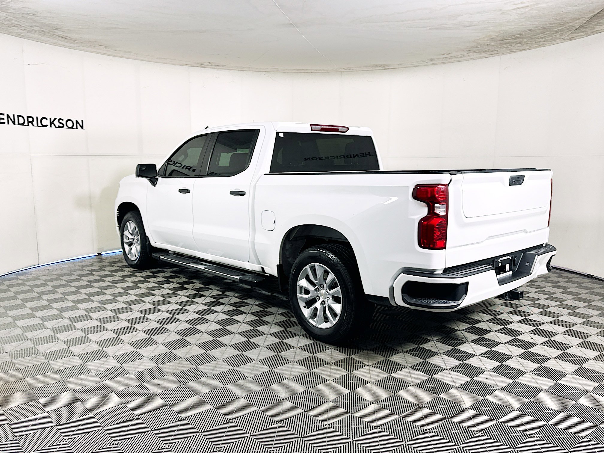 Used 2023 Chevrolet Silverado 1500 Custom image 5