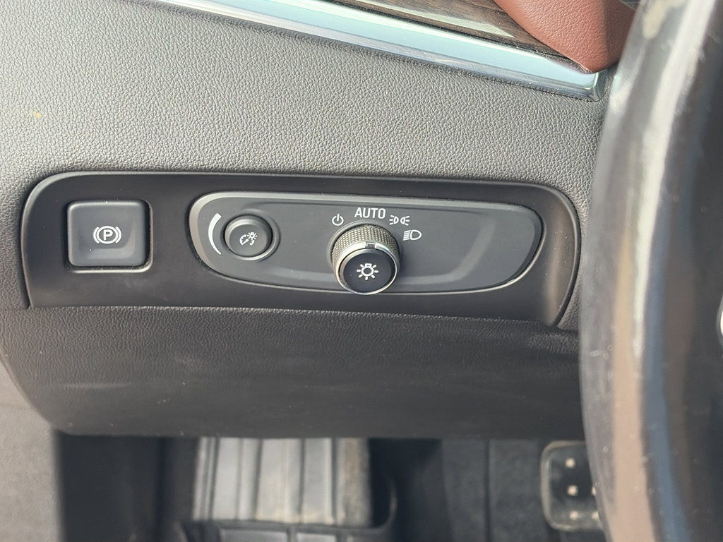 Used 2019 Buick Enclave Avenir image 28