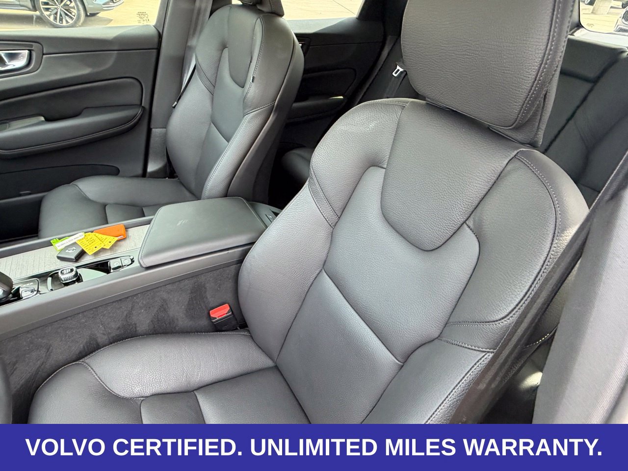 Certified 2025 Volvo XC60 B5 Plus AWD/4WD image 31