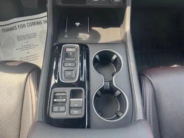 Used 2025 Honda Pilot Black Edition image 28