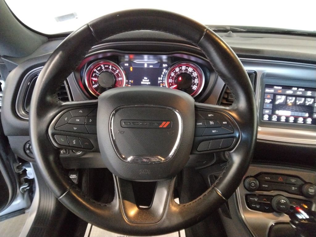 Used 2023 Dodge Challenger SXT image 10