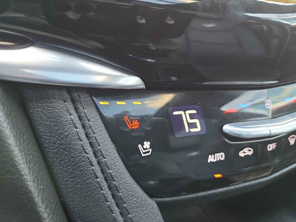 Used 2023 Cadillac XT6 Sport image 41