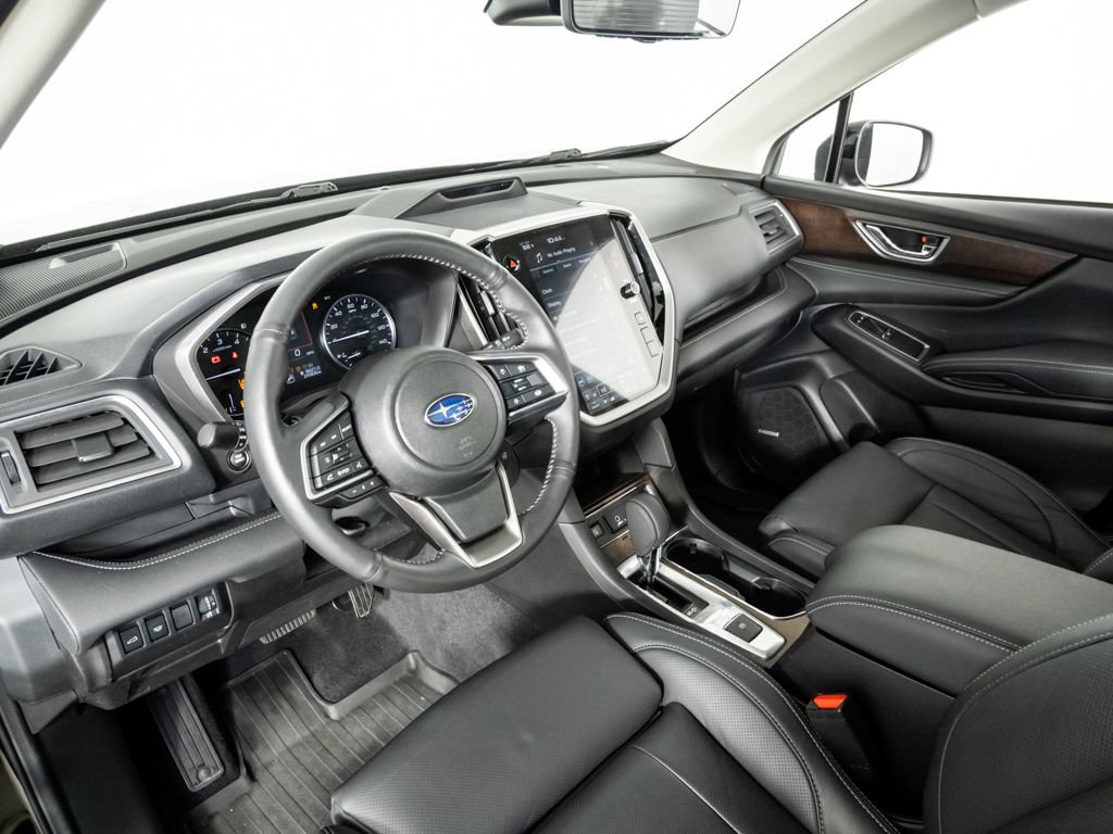 Used 2023 Subaru Ascent Touring w/ Popular Package #2A image 4