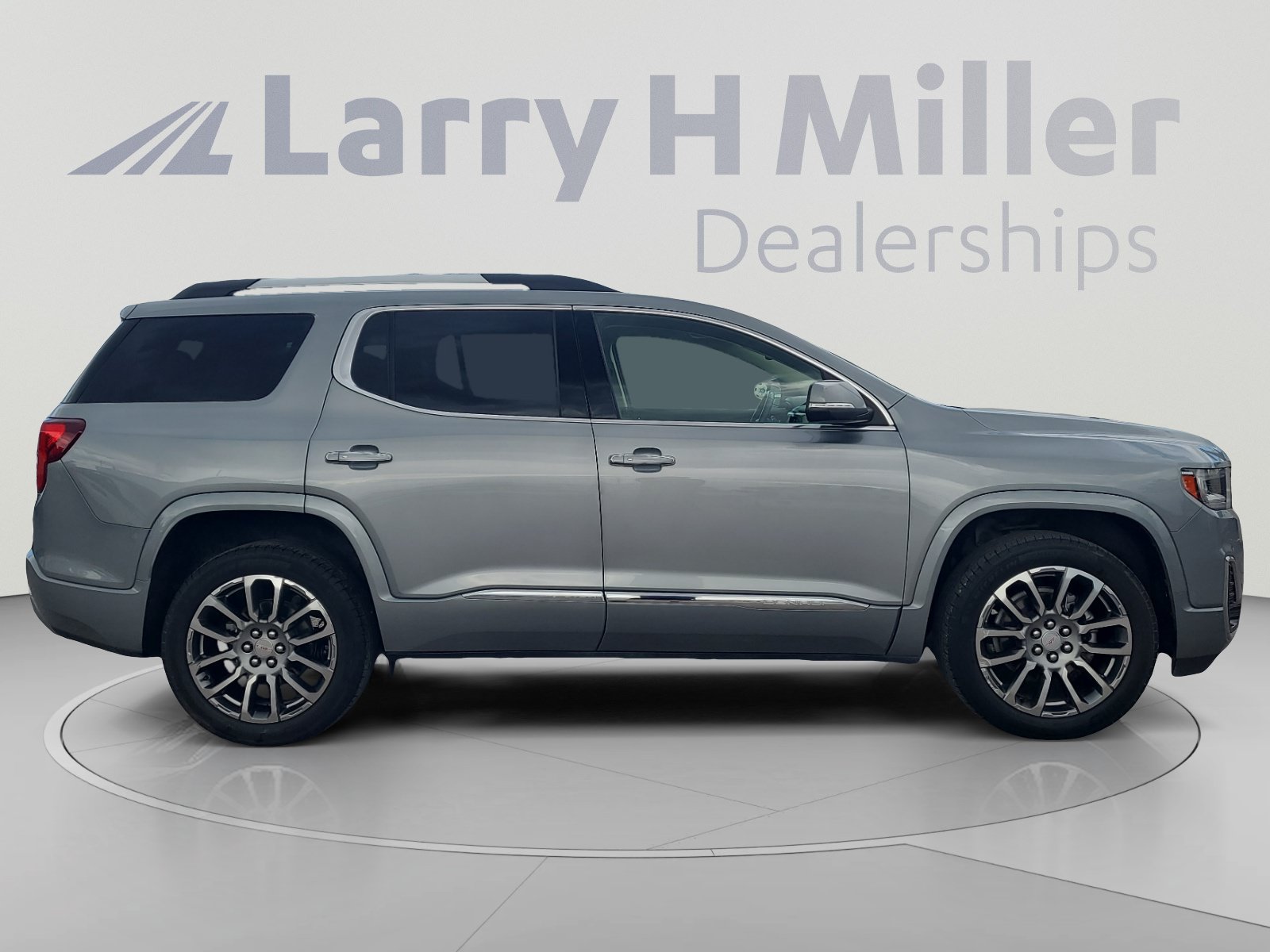Used 2023 GMC Acadia Denali FWD image 6