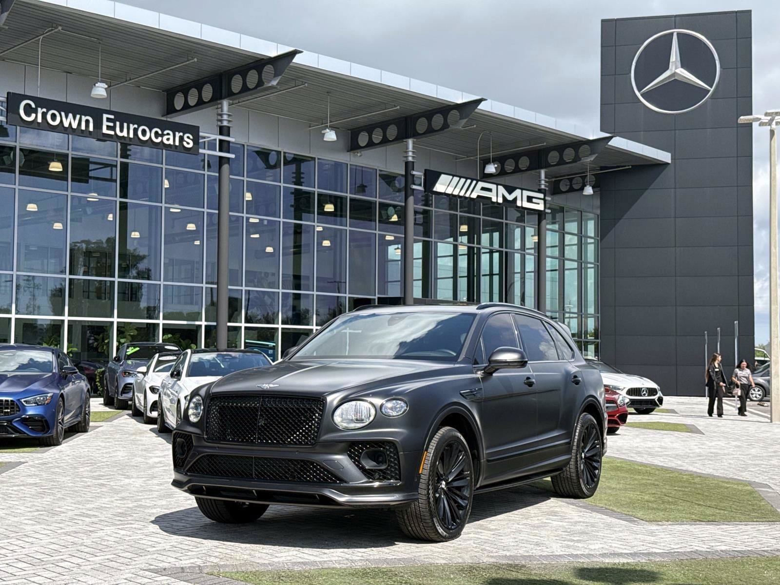 Used 2022 Bentley Bentayga Speed AWD/4WD image 1
