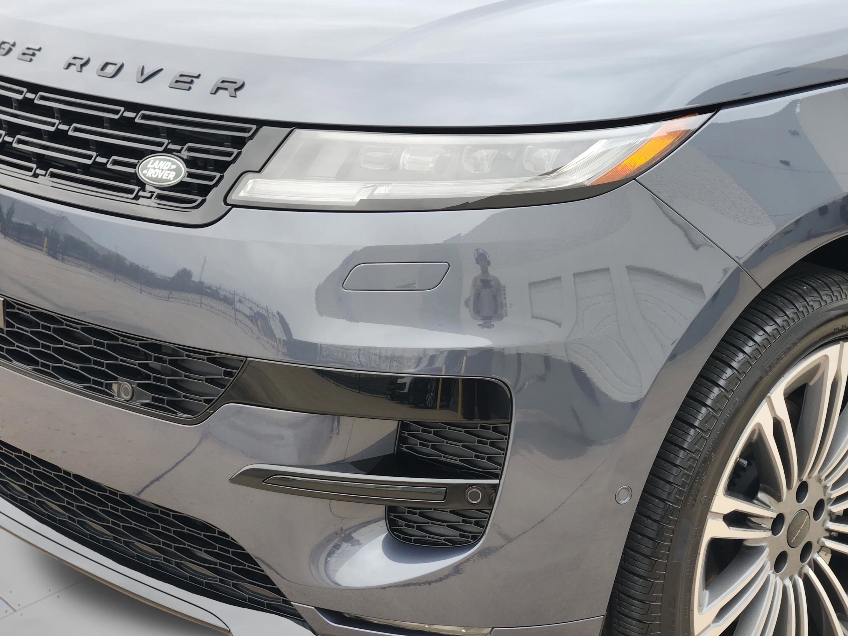 New 2026 Land Rover Range Rover Sport Dynamic SE AWD/4WD image 27