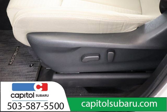Used 2025 Subaru Ascent Premium AWD/4WD image 13