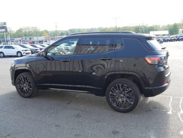 Used 2023 Jeep Compass Limited w/ Elite Group for (Red) Edition AWD/4WD image 9