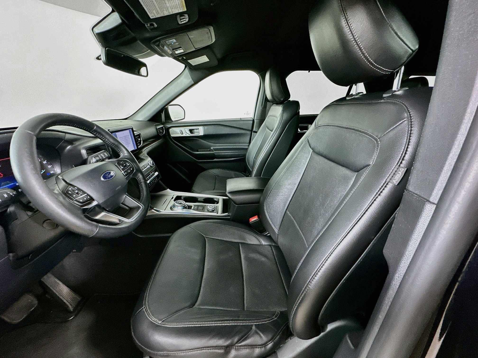 Used 2020 Ford Explorer Limited AWD/4WD image 31