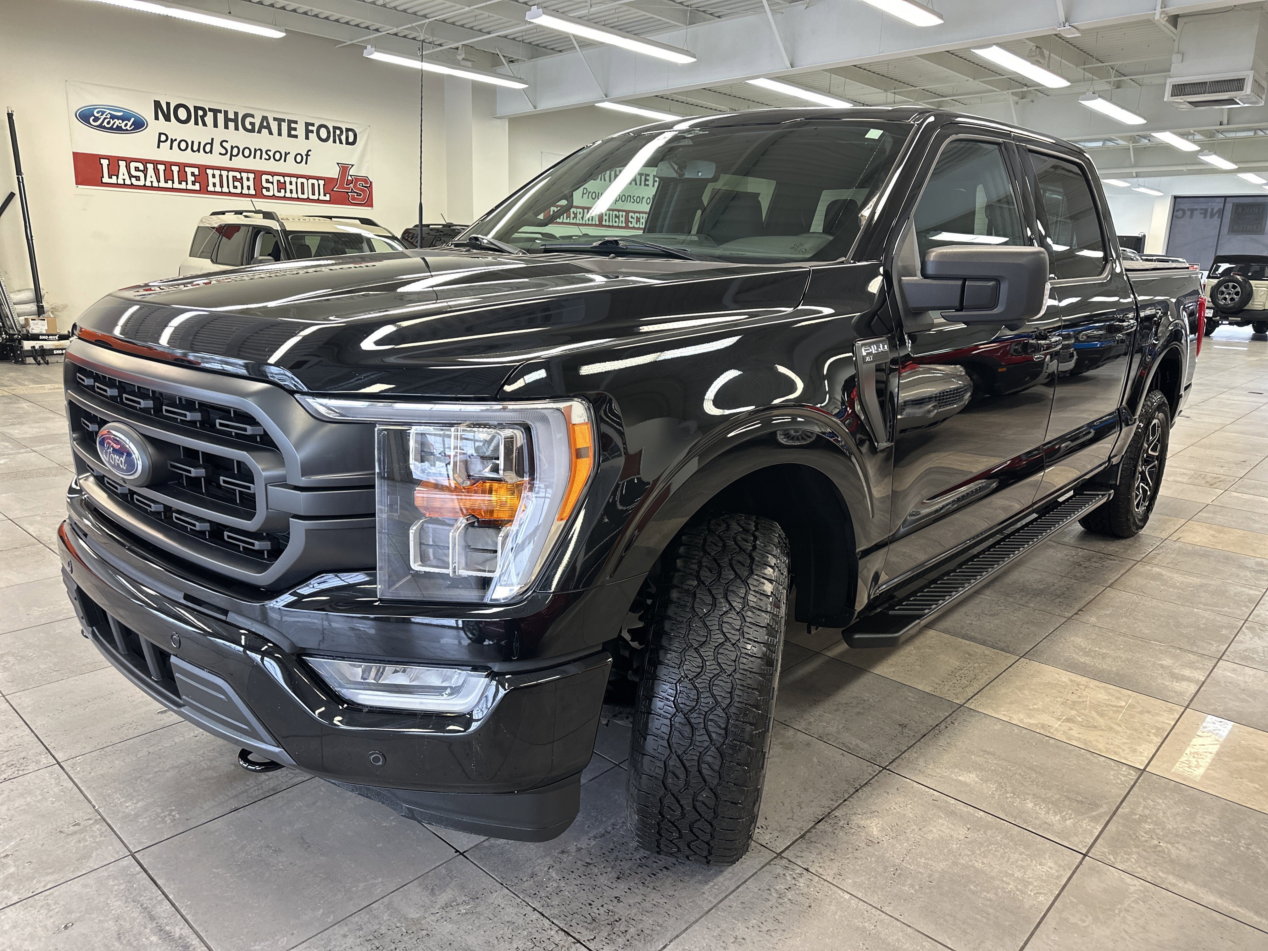 Used 2023 Ford F150 XLT w/ Equipment Group 302A High image 20
