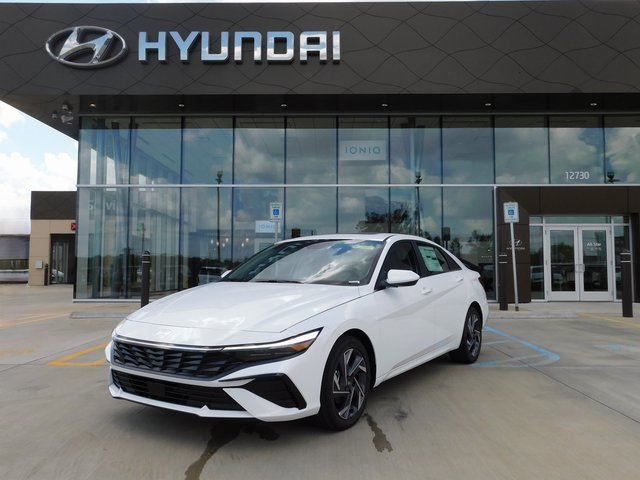New 2025 Hyundai Elantra SEL
