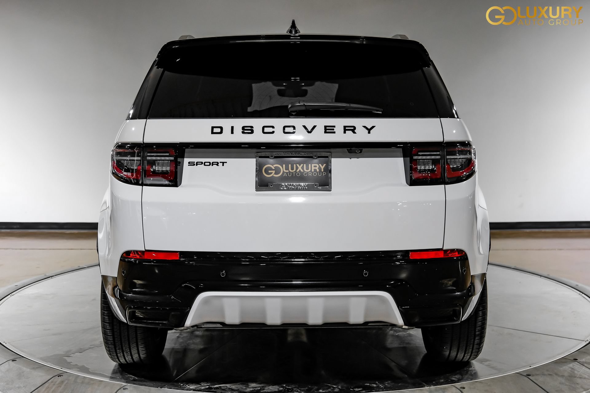 Used 2024 Land Rover Discovery Sport Dynamic SE AWD/4WD image 13