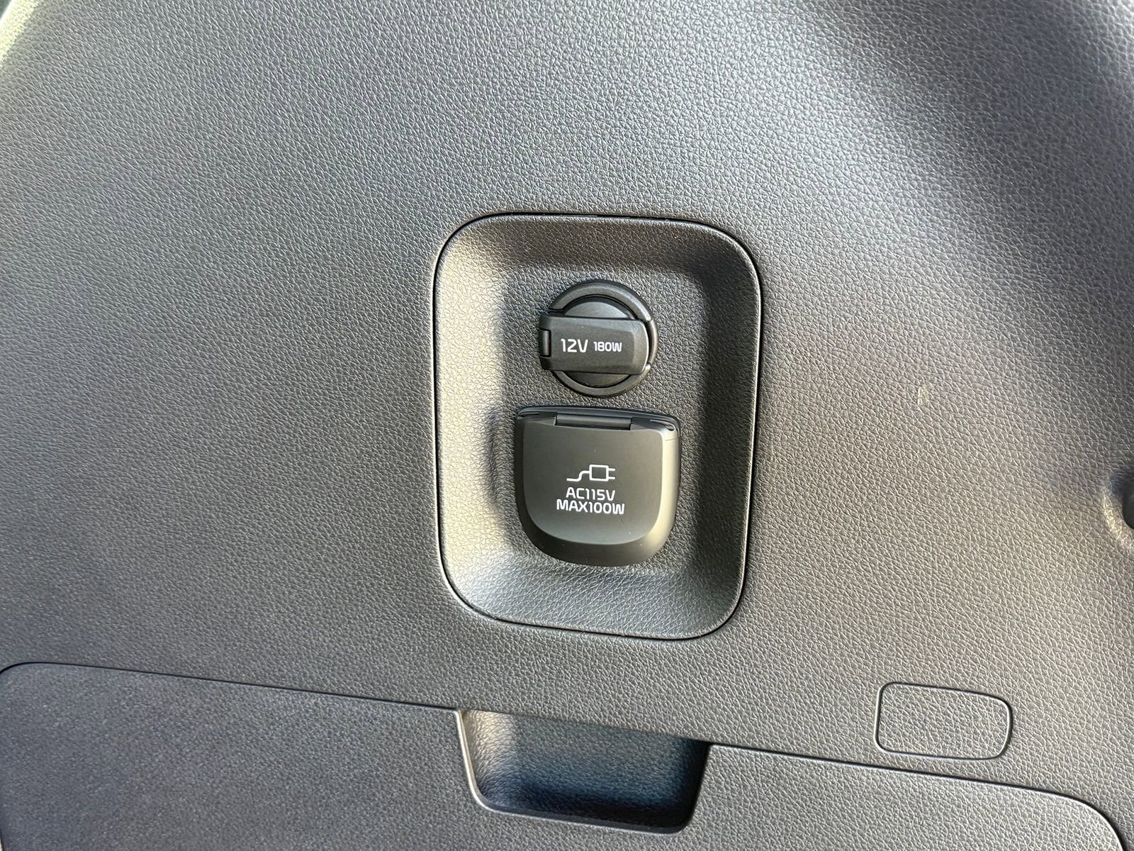 Used 2026 Kia Carnival SX Prestige image 11