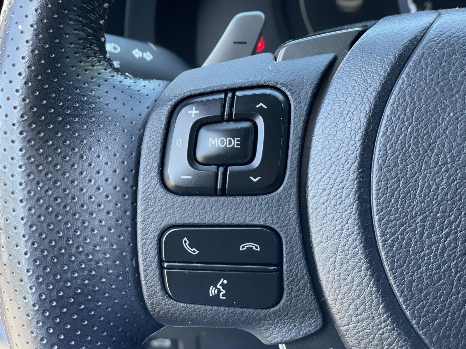 Used 2022 Lexus IS 350 F Sport w/ Accessory Package RWD image 9