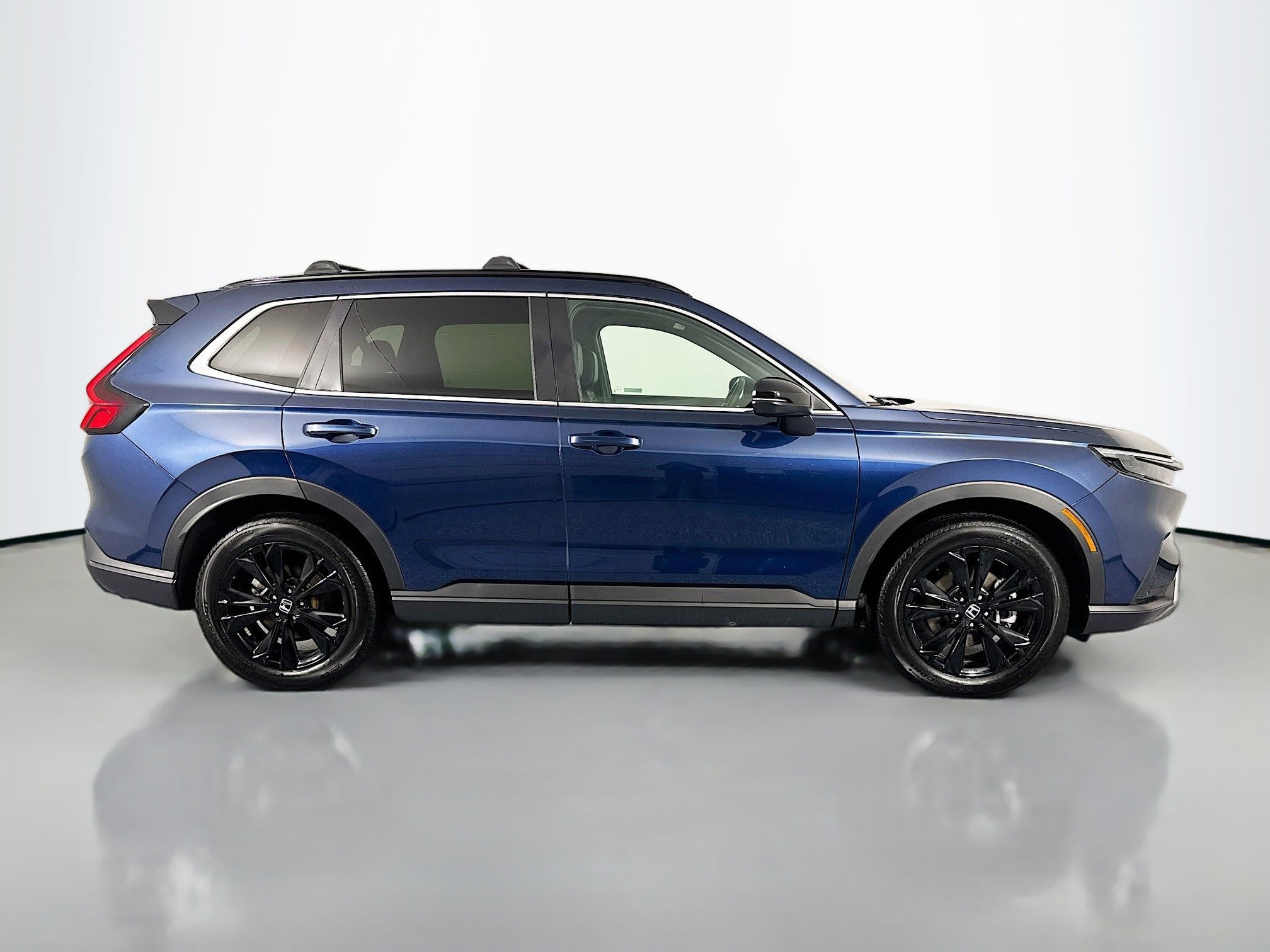 Certified 2023 Honda CR-V Sport Touring image 4