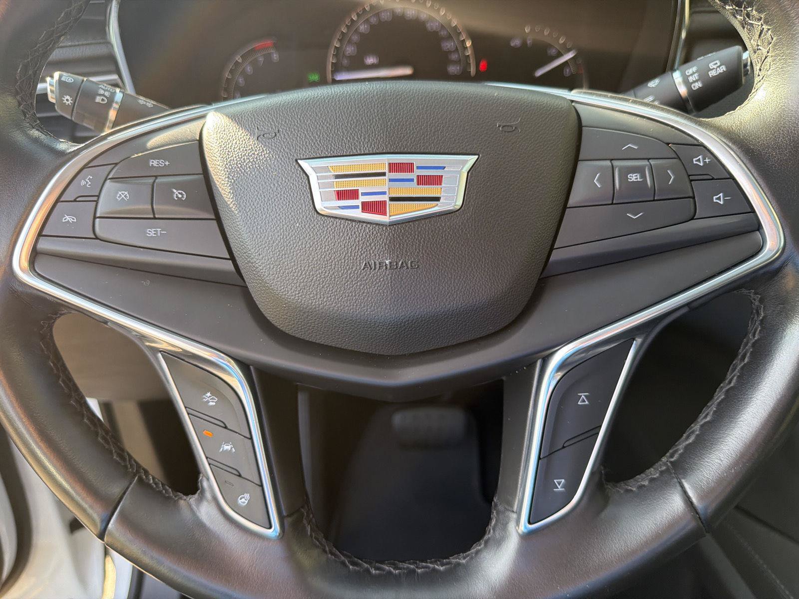 Used 2019 Cadillac XT5 Premium Luxury AWD/4WD image 24