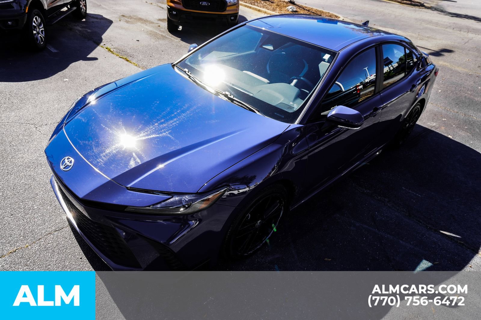 Used 2025 Toyota Camry SE image 19