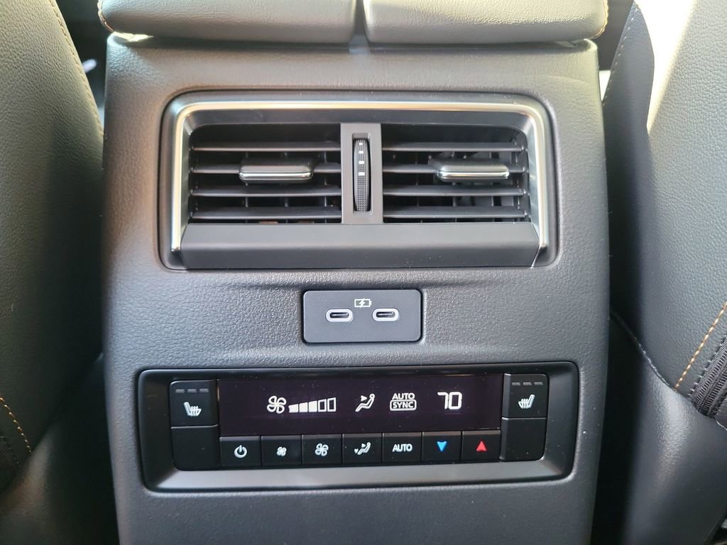 New 2026 MAZDA CX-90 Plug-In Hybrid w/ Preferred image 13