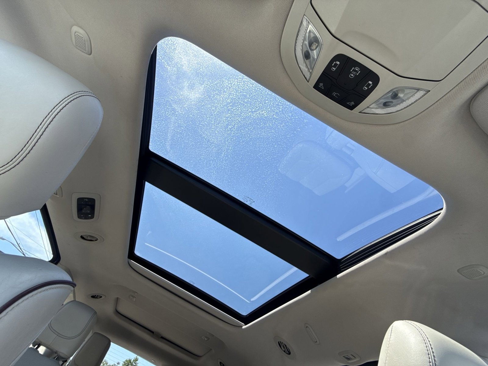 Used 2019 Chrysler Pacifica Limited w/ Advanced Safetytec Group FWD image 22