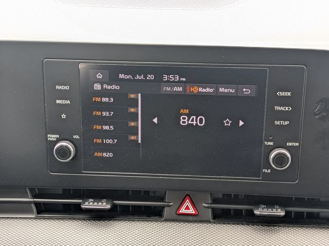Certified 2024 Kia Sportage LX FWD image 3