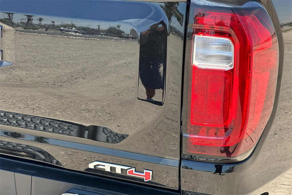 Used 2023 GMC Canyon AT4 w/ AT4 Premium Package image 29
