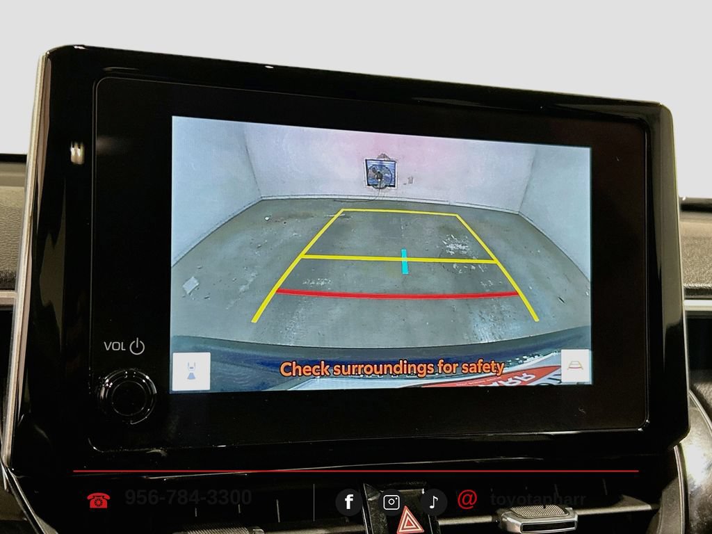 Used 2023 Toyota Corolla Cross XLE w/ Convenience Package FWD image 12