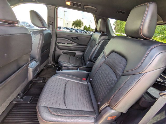 Used 2023 Nissan Pathfinder Rock Creek AWD/4WD image 14