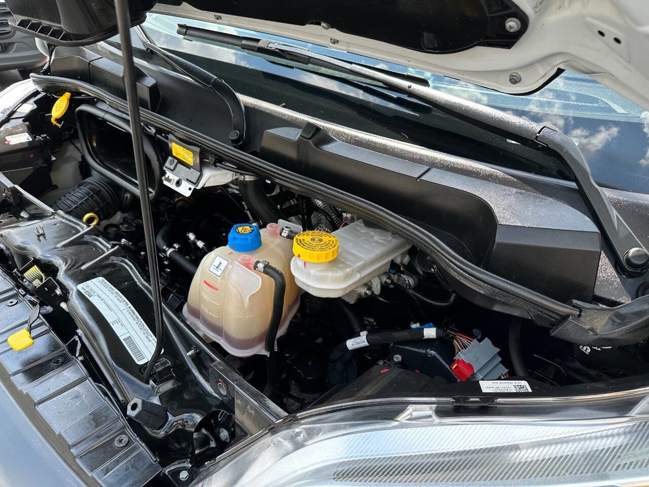 Used 2023 RAM ProMaster 2500 image 17