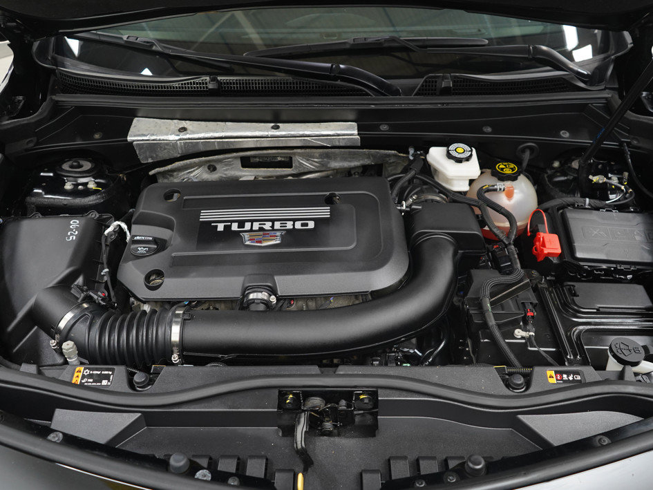 Used 2023 Cadillac XT4 Sport w/ Sun And Sound Package image 33