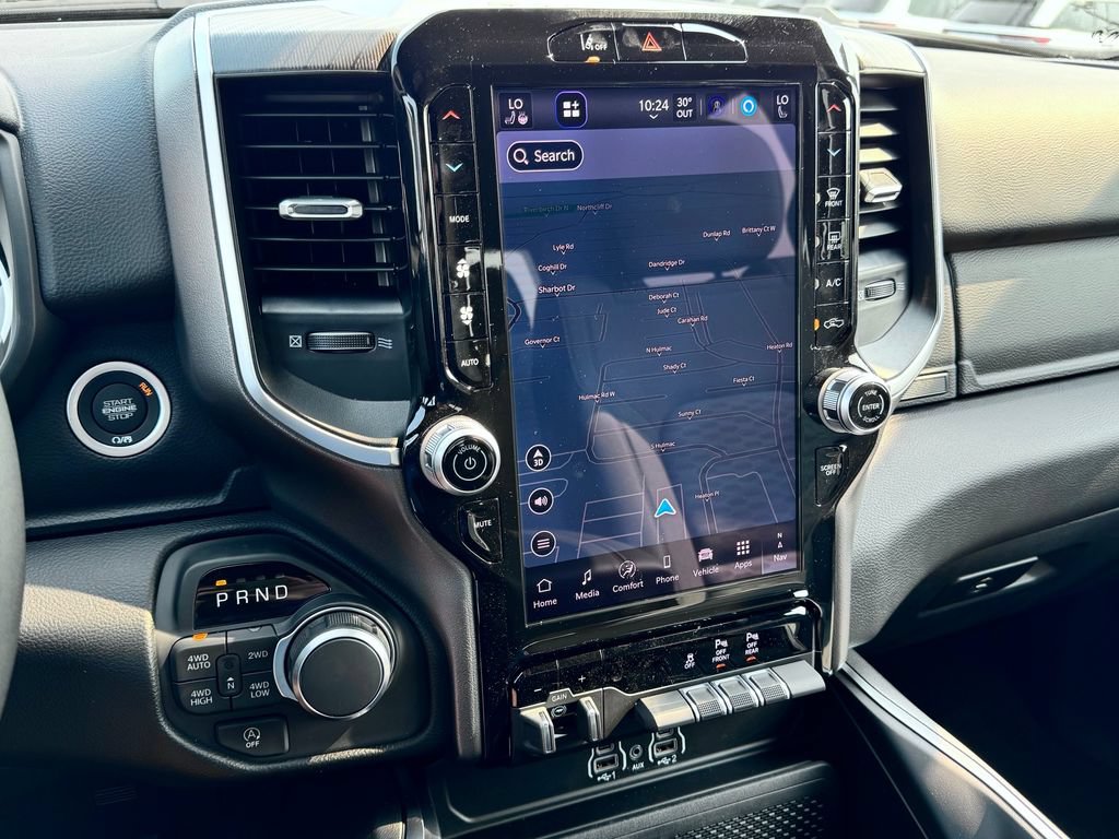 New 2026 RAM 1500 4x4 Crew Cab image 19
