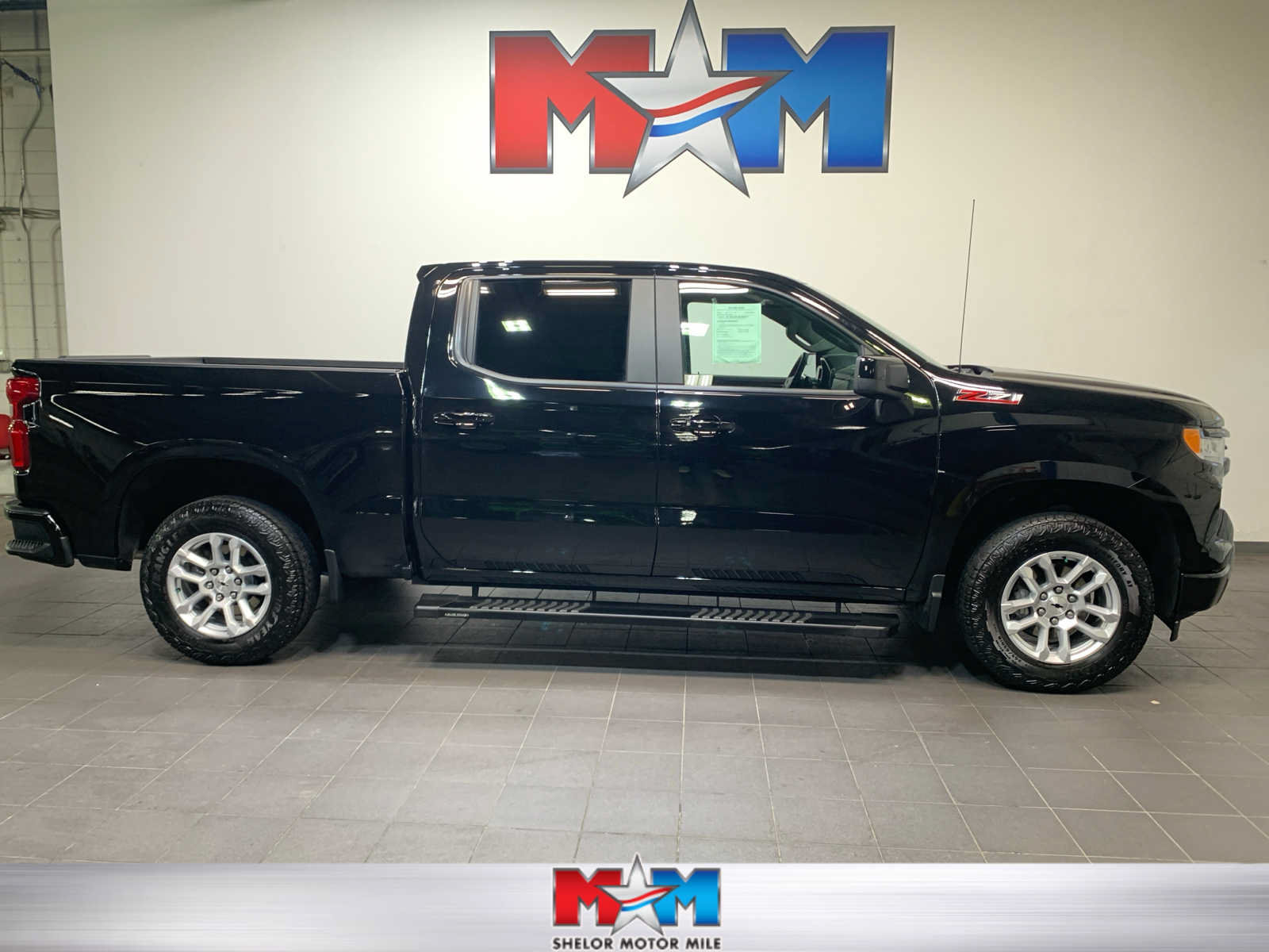 Used 2025 Chevrolet Silverado 1500 RST w/ Z71 Off-Road Package