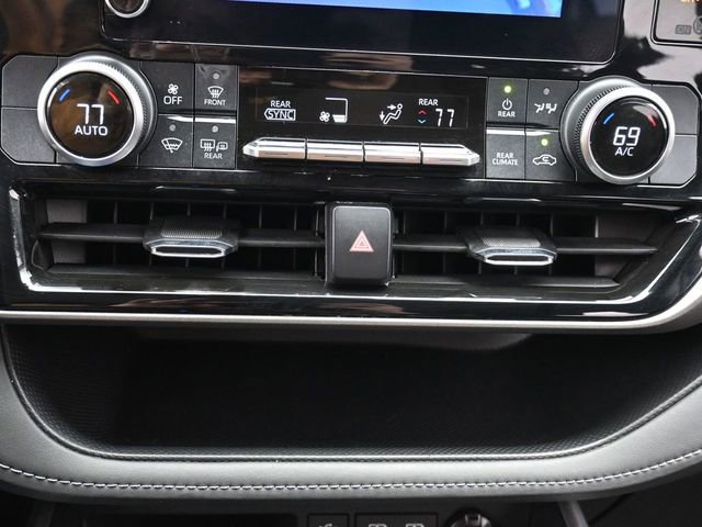 Used 2023 Toyota Highlander L image 22