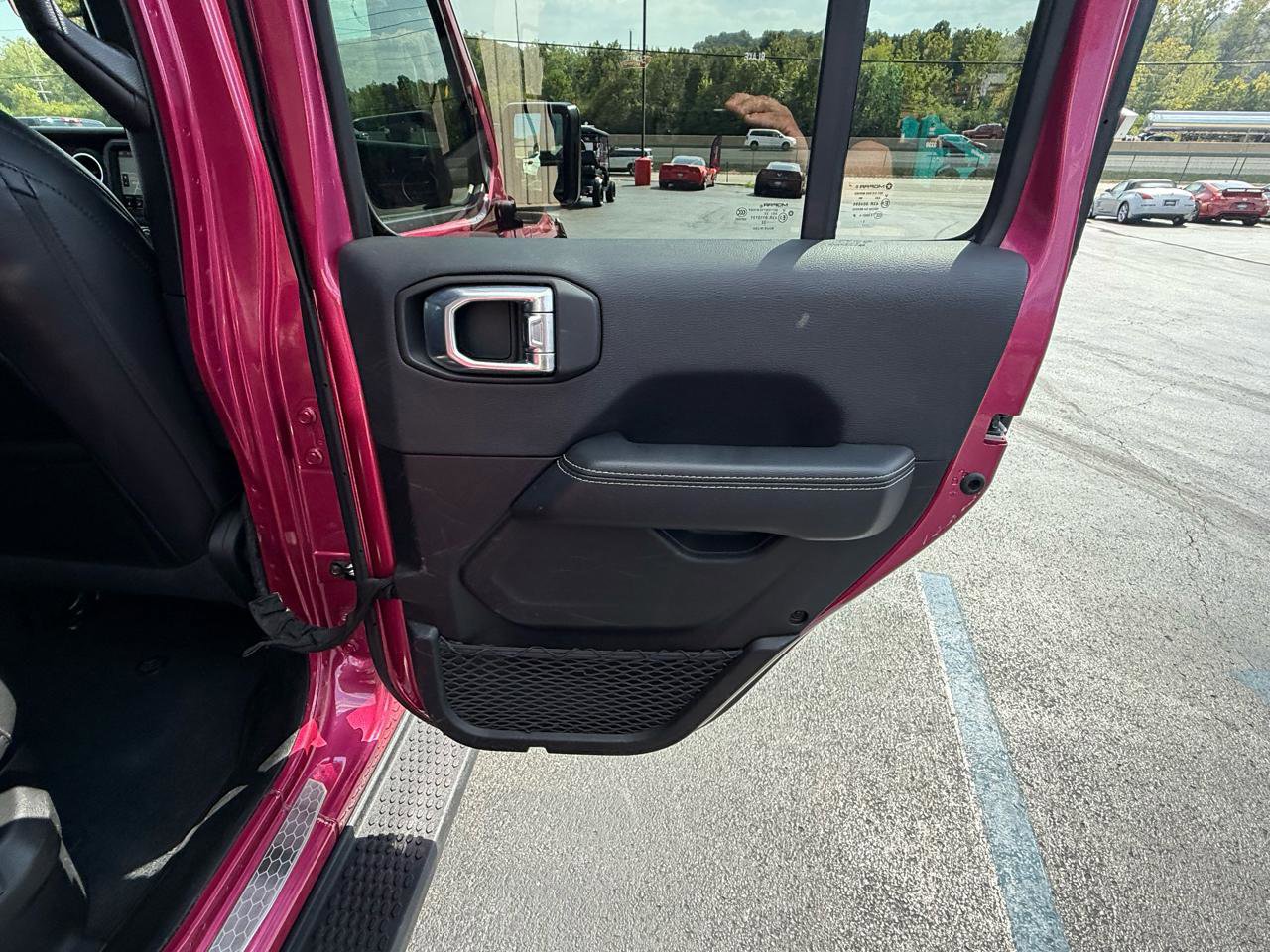 Used 2022 Jeep Wrangler Unlimited Sahara w/ Cold Weather Group image 37