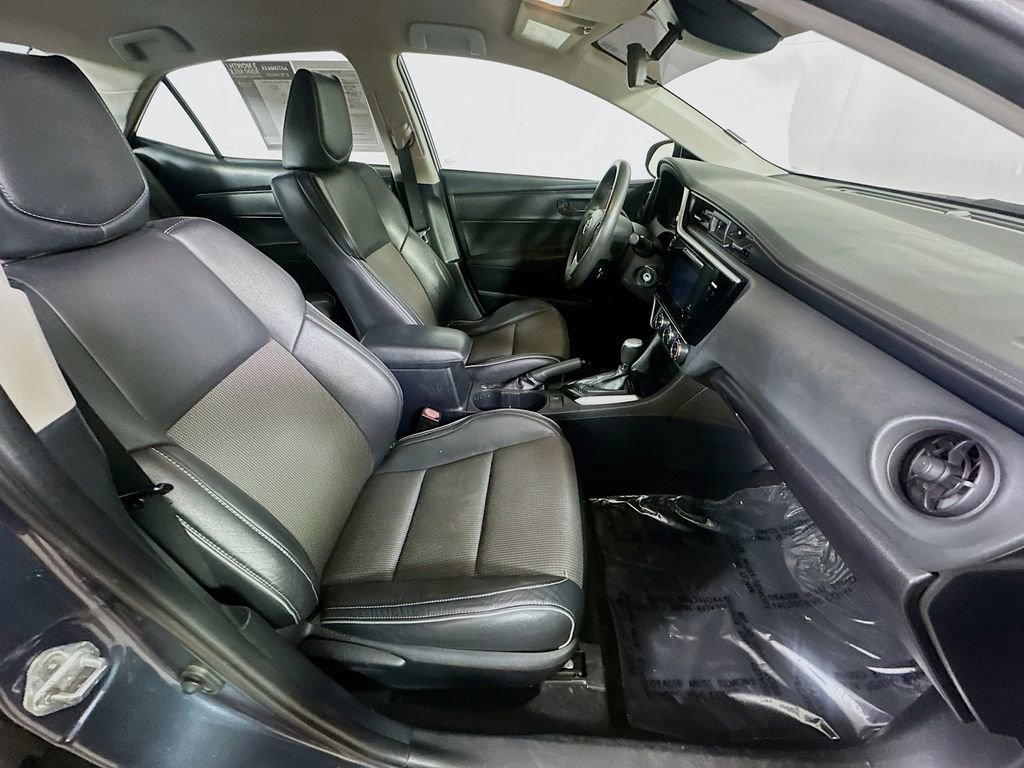 Used 2017 Toyota Corolla L FWD image 12