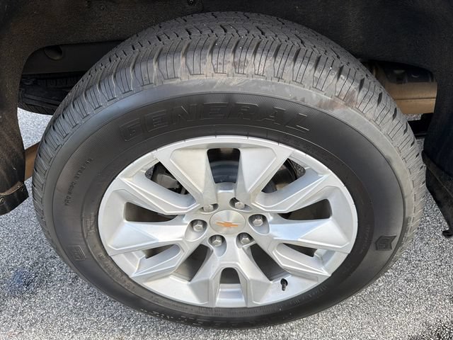 Used 2025 Chevrolet Silverado 1500 Custom RWD image 17