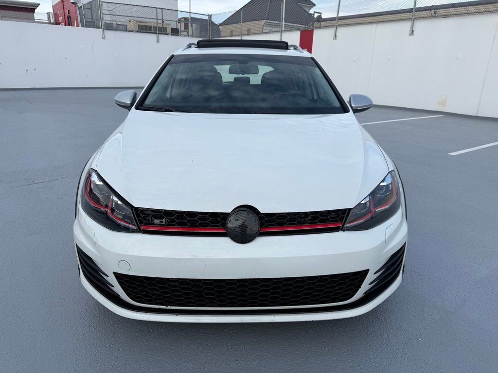 Used 2017 Volkswagen Golf Alltrack SE AWD/4WD image 2