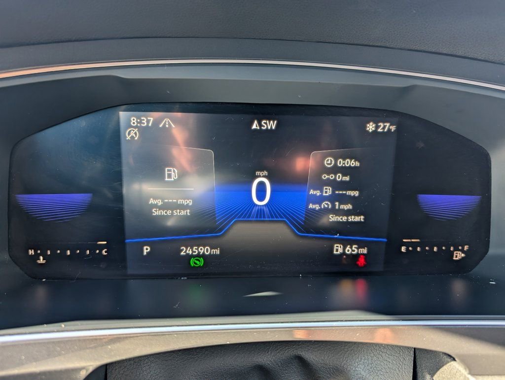 Used 2023 Volkswagen Tiguan SE image 27