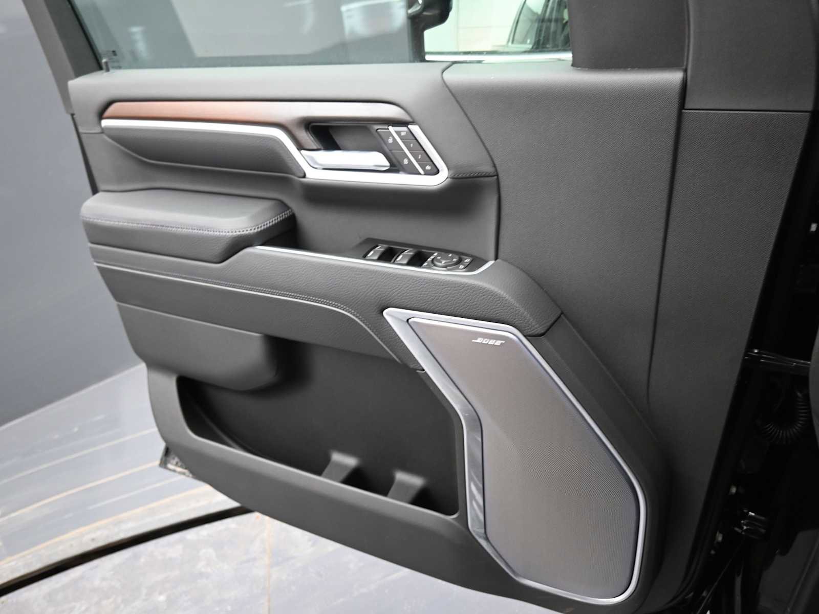 New 2026 GMC Sierra 2500 Denali w/ Denali Reserve Package image 11