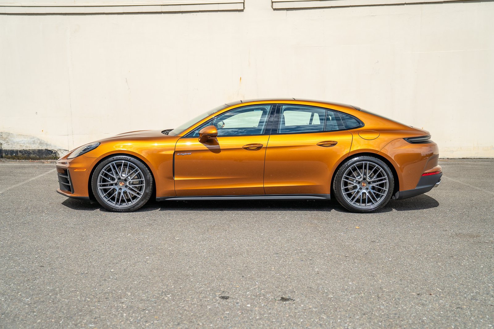 Certified 2025 Porsche Panamera 4 AWD/4WD image 2