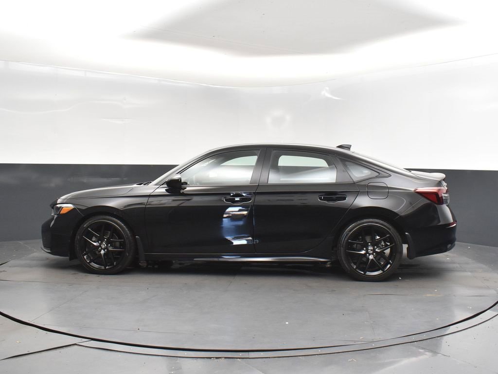 Used 2025 Honda Civic Sport image 4