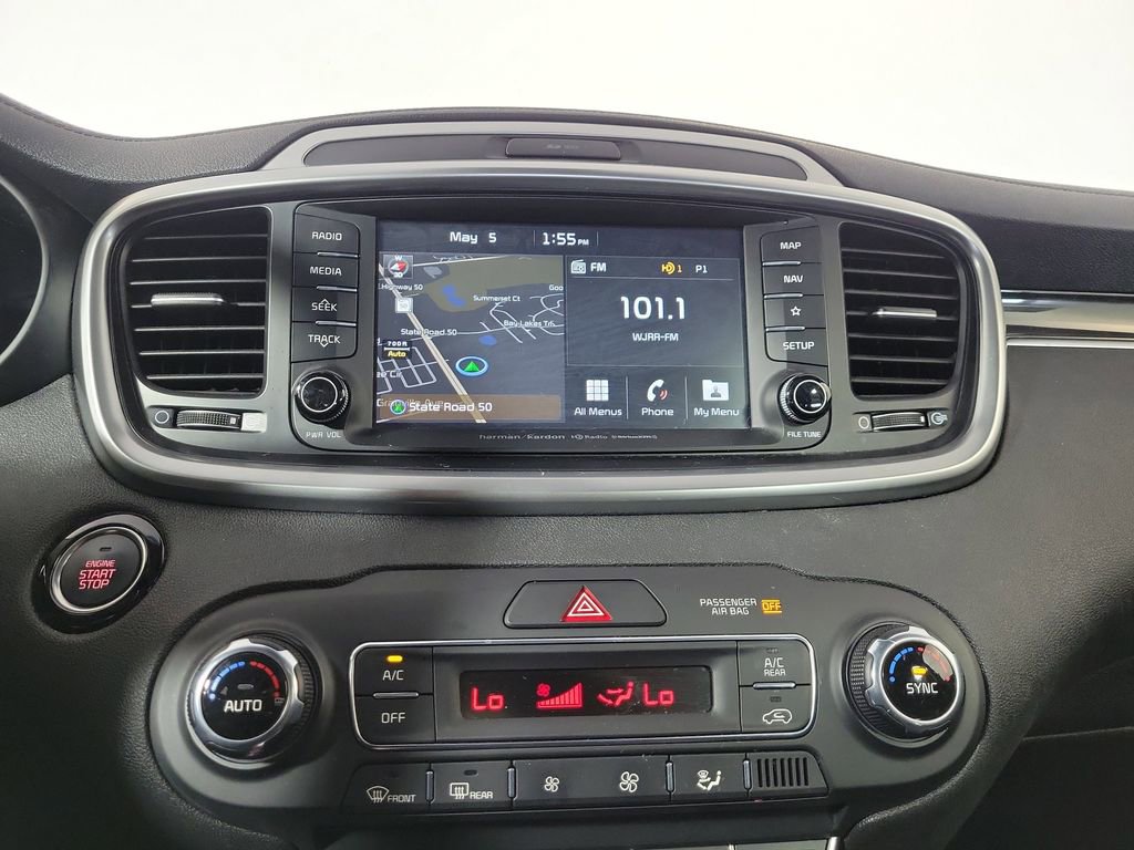 Used 2019 Kia Sorento EX w/ EX Touring Package AWD/4WD image 18